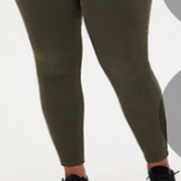 Plus Size 28R - Picture 2 of 2